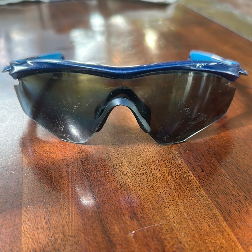“Oakley M2 Frame OO9212-07 Polarized – Heavily Used”